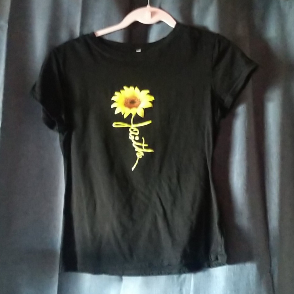 Sunflower Faith Tee